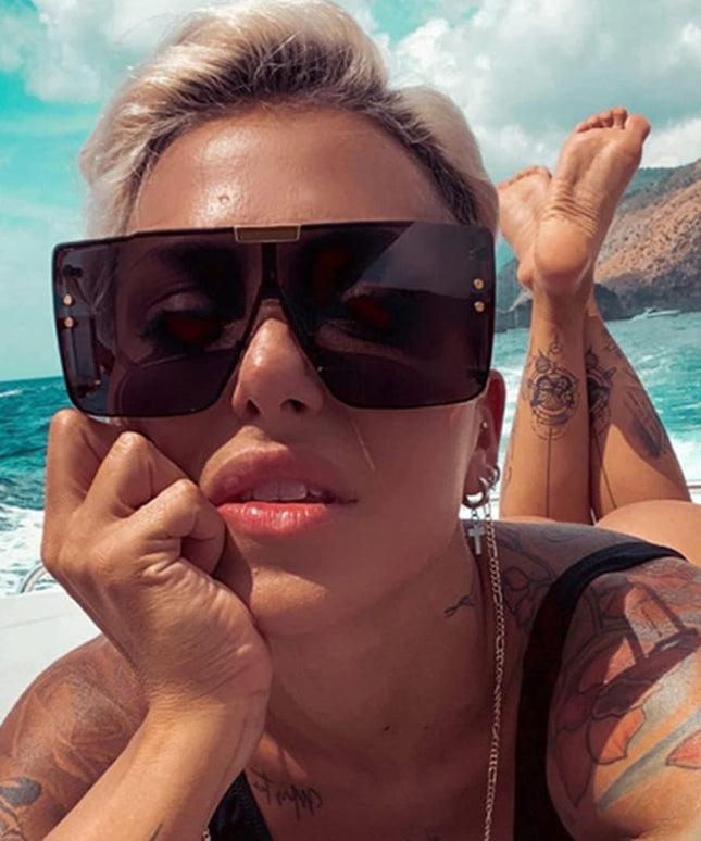 FEISEDY Square Oversized Flat Top Sunglasses with Side Lens Integrated for Women Men B4028