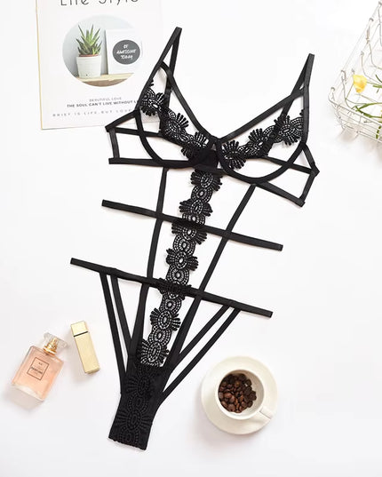 Women's Embroidered Babydoll Lingerie Set - Elegant and Sensual Nightwear