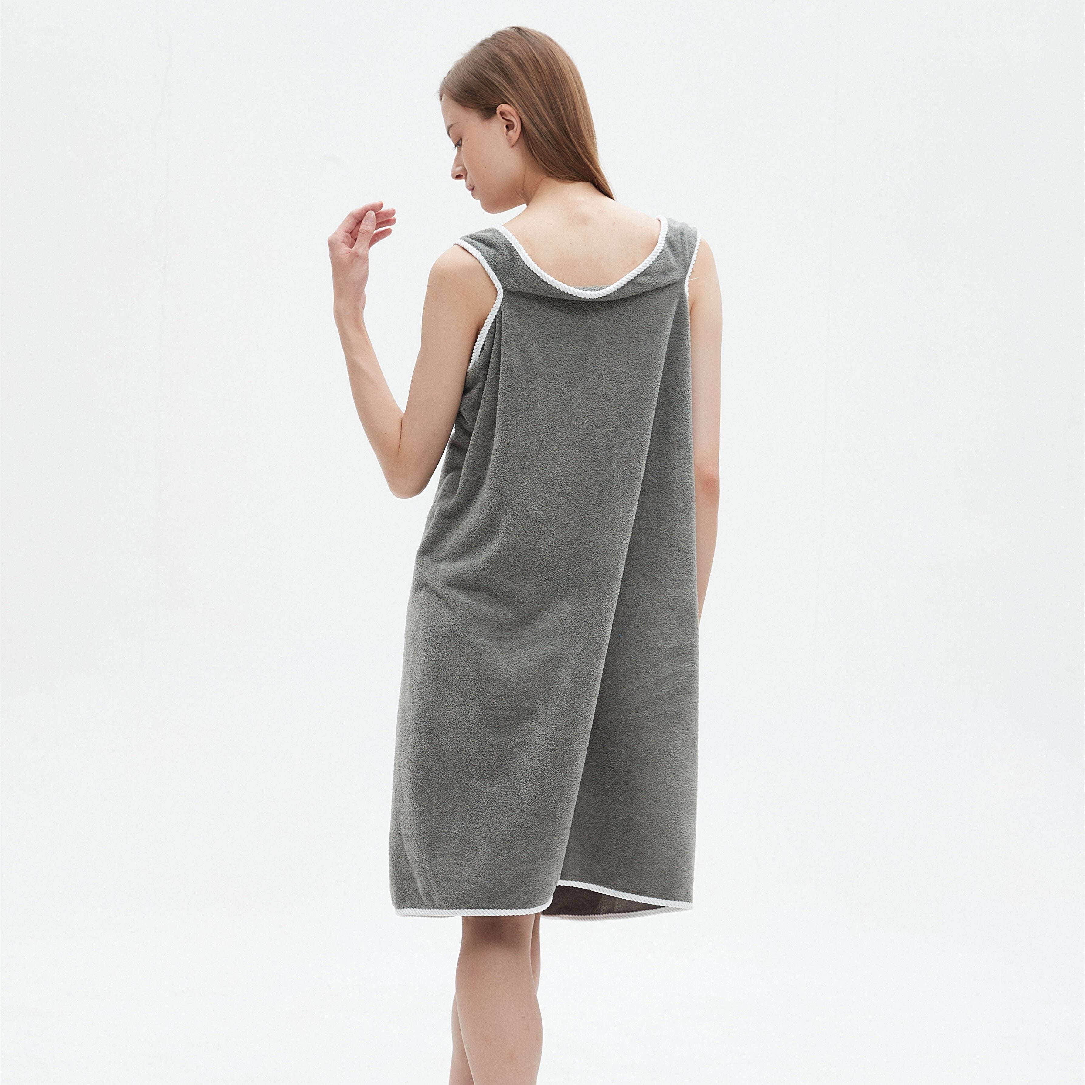 1pc Ultra-Soft Coral Velvet Bath Towel Skirt with Bowknot Design - Quick Dry, No Hair Loss, One Size Fits Most (5'2"-5'74", 132lbs-176lbs), Grey with White Pockets & Ties