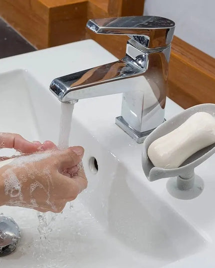 2pcs Drain Soap Holder Leaf Shape Soap Box Suction Cup Tray Drying Rack for Shower Sponge Container Kitchen Bathroom Accessories