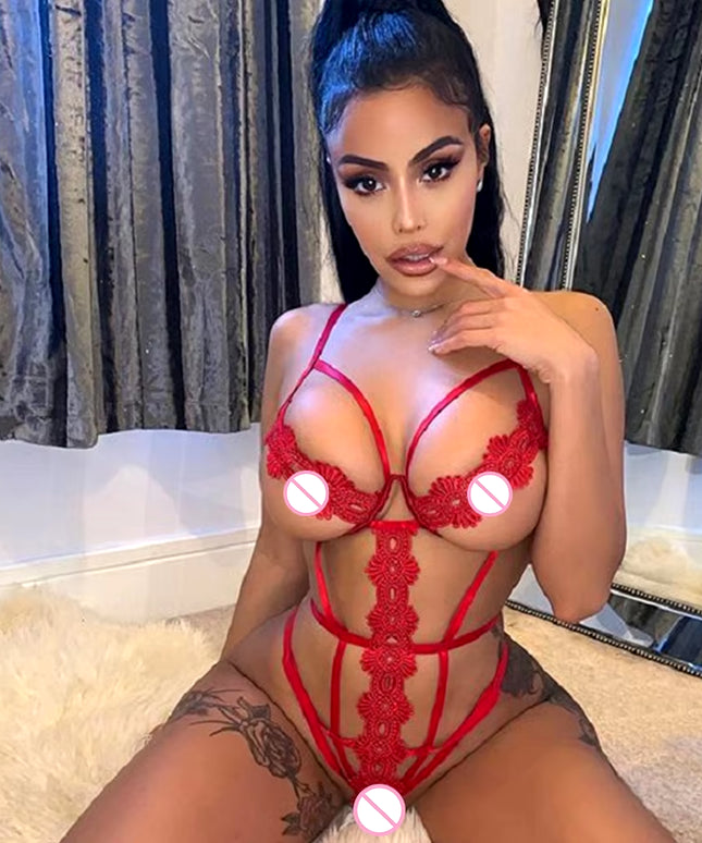 Women's Embroidered Babydoll Lingerie Set - Elegant and Sensual Nightwear